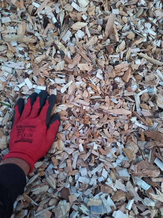 zrębka ogrodowa liściasta opał rozpałka kora sosnowa worek 80L