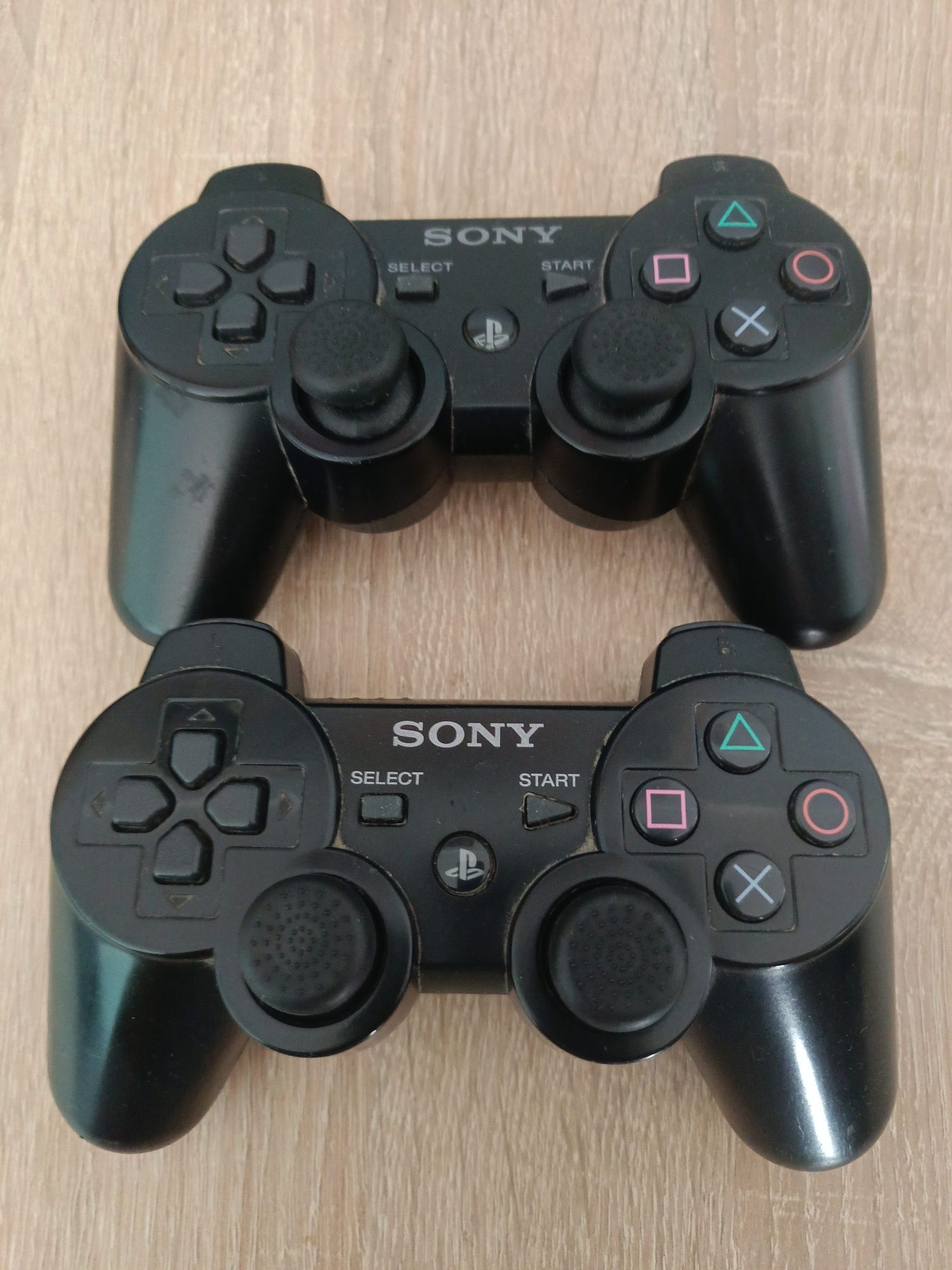Konsola PS3 + 2 pady + kamerka + Move + 6 gier+