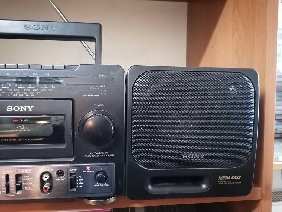 Radiomagnetofon Sony CFS-1130 Radio Cassette Recorder (1991-94)