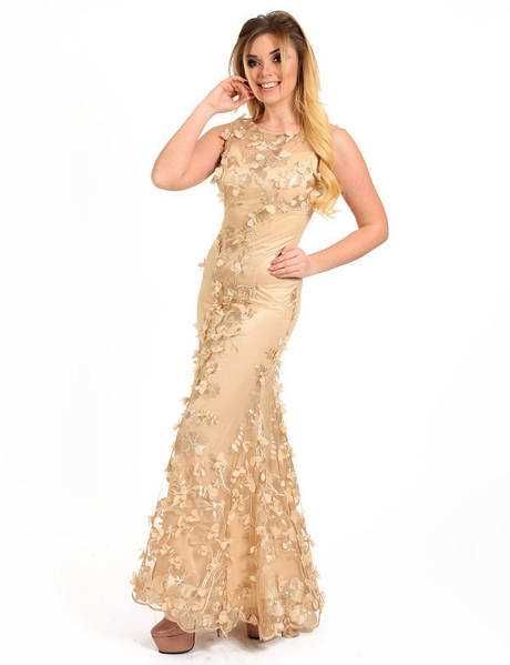 Вишукана вечірня сукня