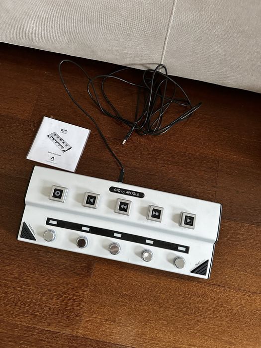 GiO USB Guitar Interface and Foot Controller para Mac