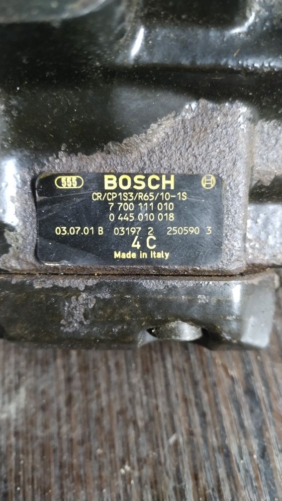 Паливний насос Bosch ТНВД renault 1.9dci