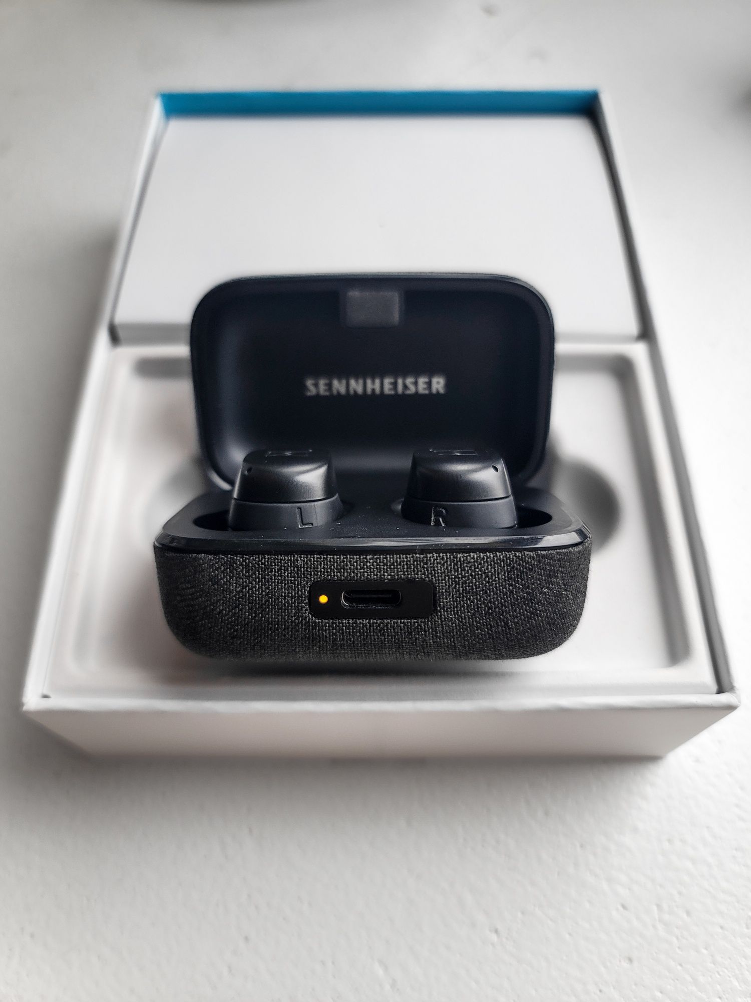 Sennheiser MOMENTUM True Wireless 3 чорні