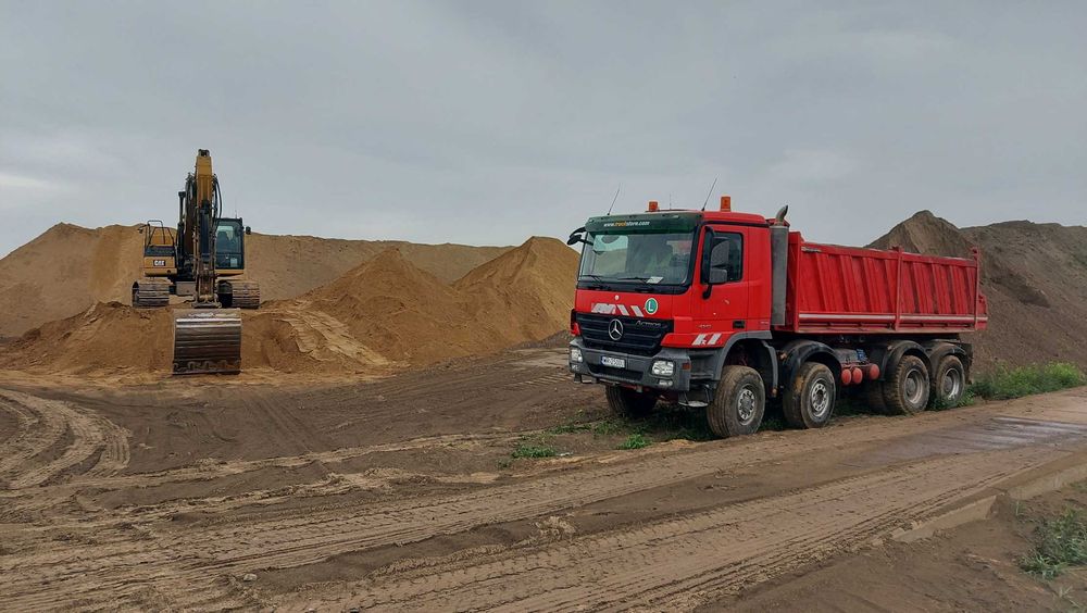 Transport wywrotką 4osiową wywóz gliny ziemi gruzu wynajem na godziny