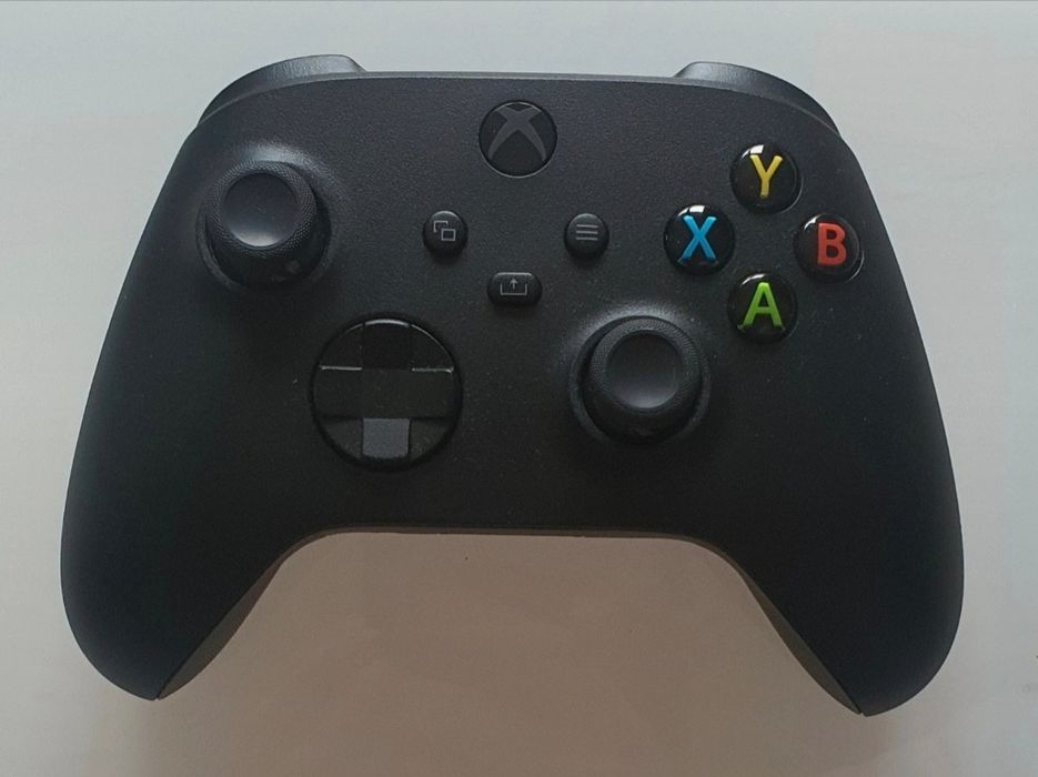 Pad xbox series X/S 100% sprawny stan idealny działa z xbox one i PC