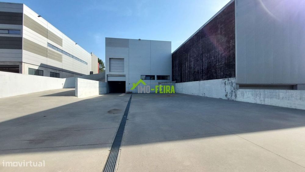 Pavilhão industrial , Fiães