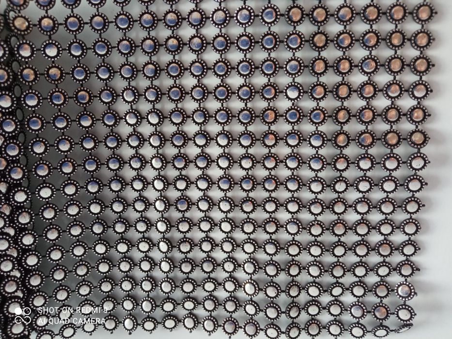 Fita decorativa metalizada para aplicações várias