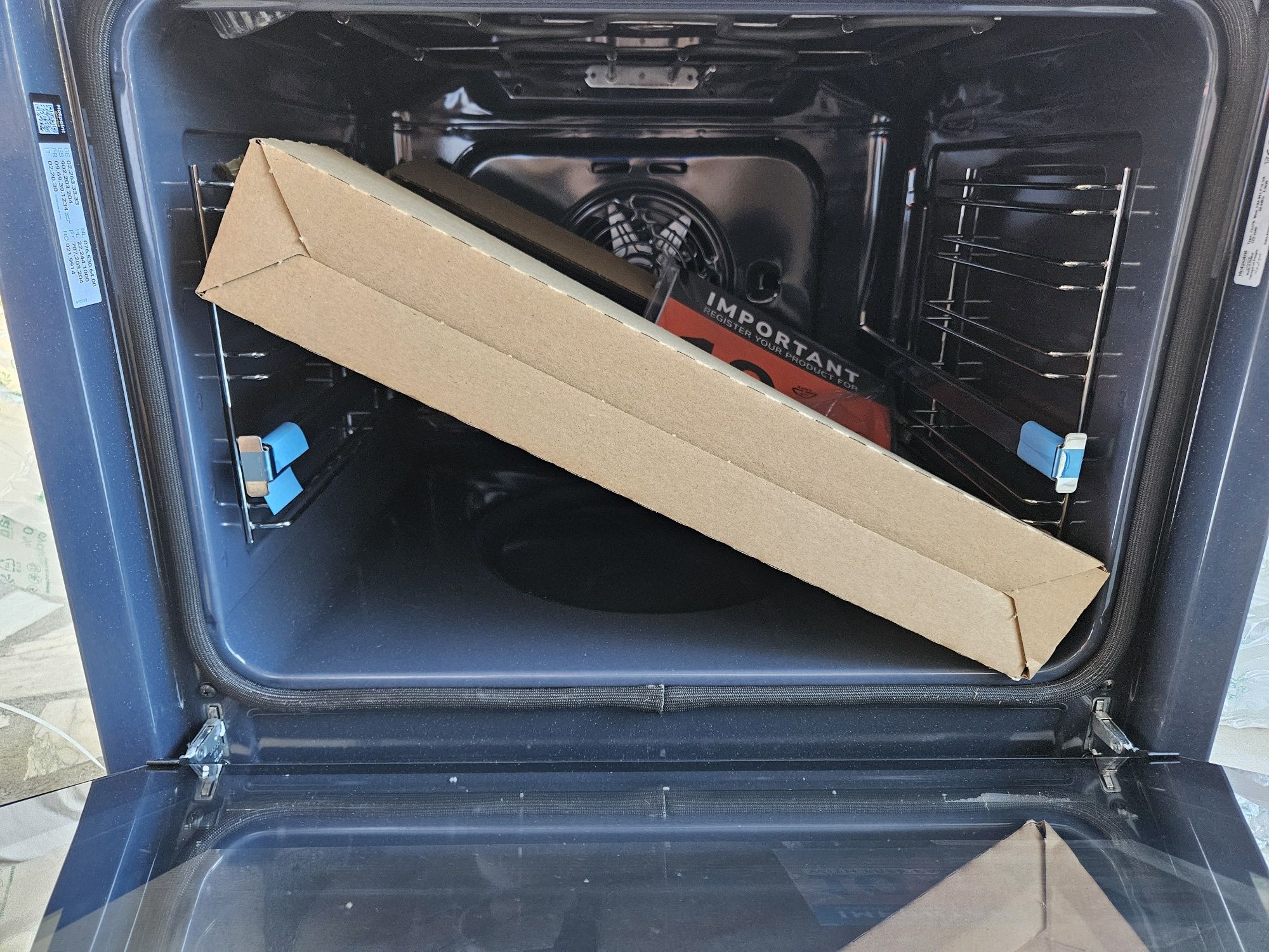 Forno HOTPOINT - 71 L - Pirolítico - Inox - Novo c/garantia