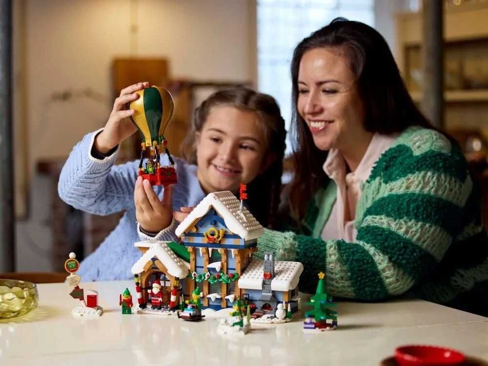 Конструктор LEGO Icons "Santa's Post Office"!