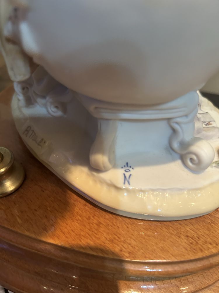 Lampka nocna Capodimonte