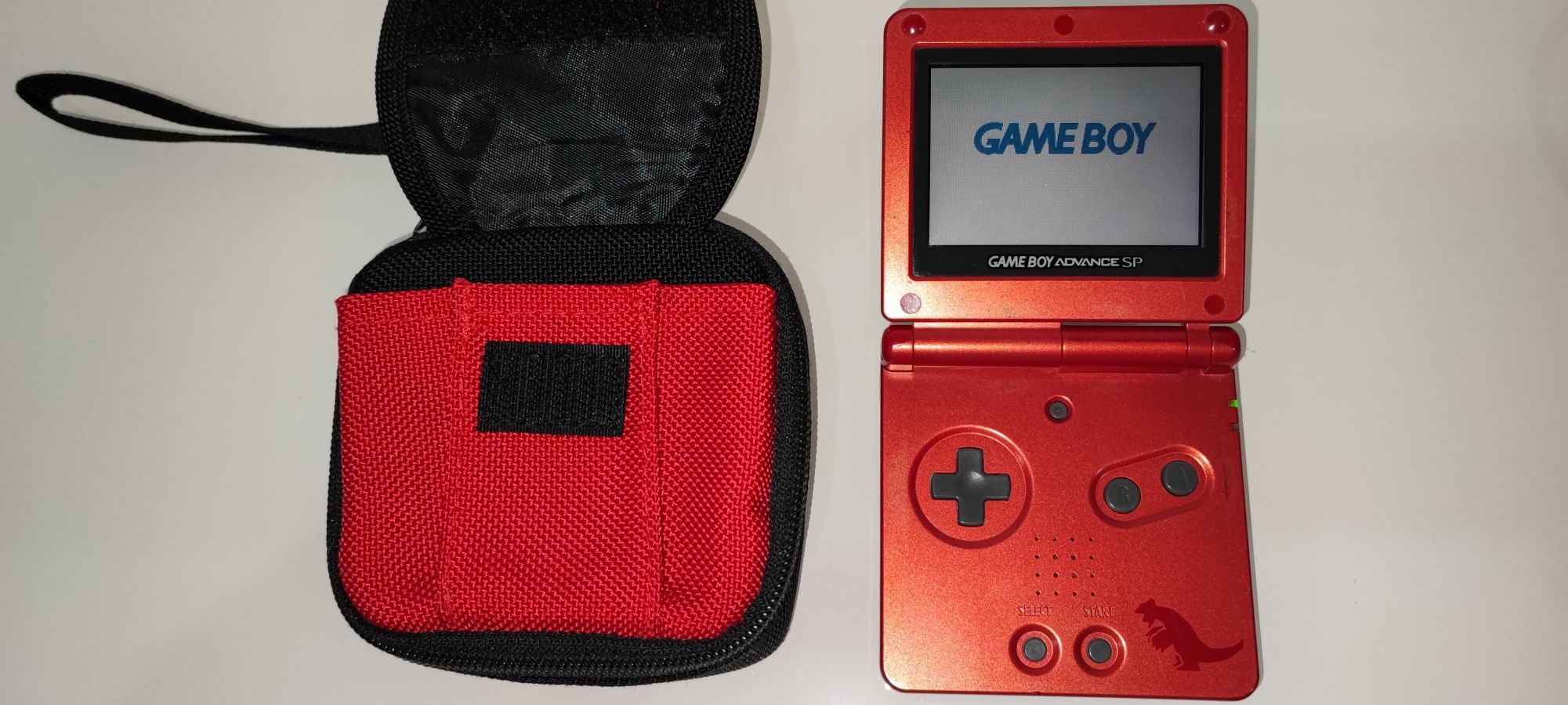 Vendo Game Boy Advance SP e diversos acessórios!