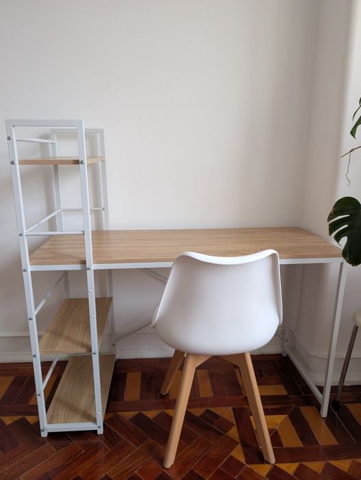 Mesa e cadeira escritorio