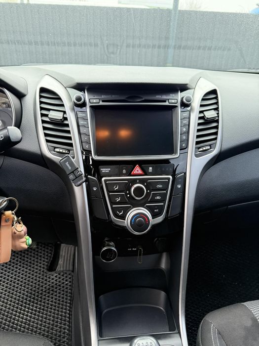 Продам авто надійне економне м'яке доглянуте питання по телефону