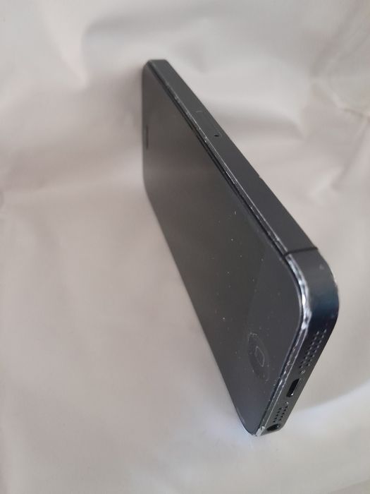 IPhone5 telemóvel a funcionar 13GB