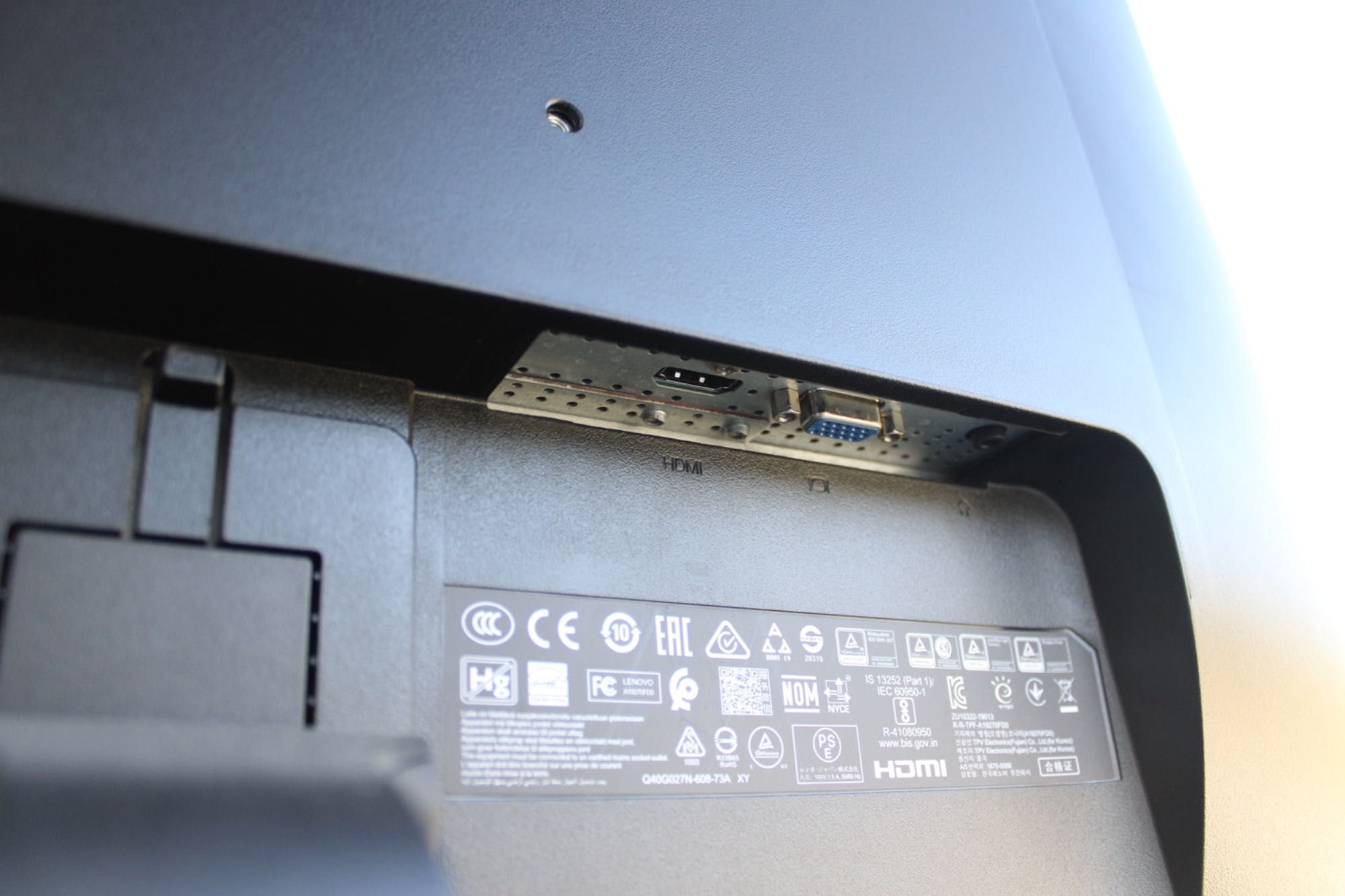Monitor Lenovo D27-20