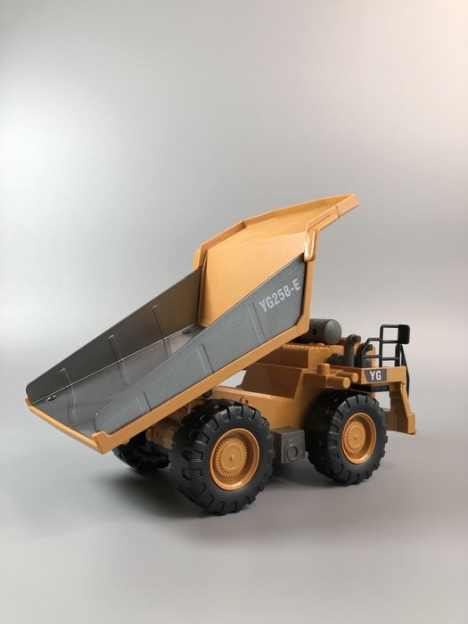 Автомобіль на дистанційному керуванні, іграшки для хлопчиків