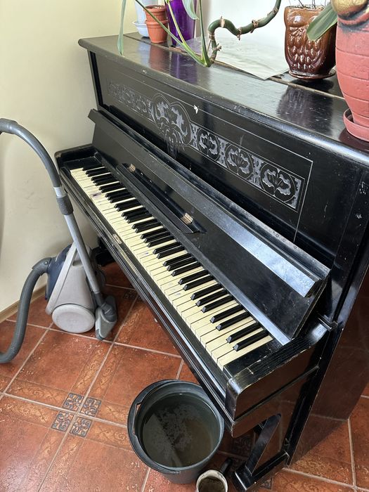 Піаніно продам