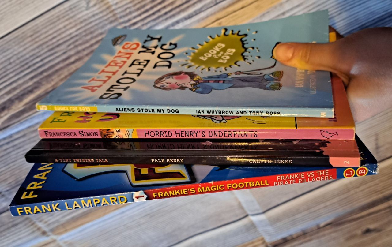 Лот 4 книги англійською мовою для хлопців. Дитяча книга для підлітків