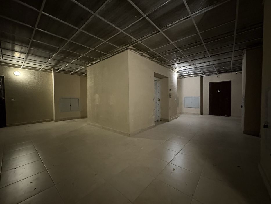 3 кімнатна квартира 82 м2 ЖК Миру 3 Героїв Харкова будівельний стан