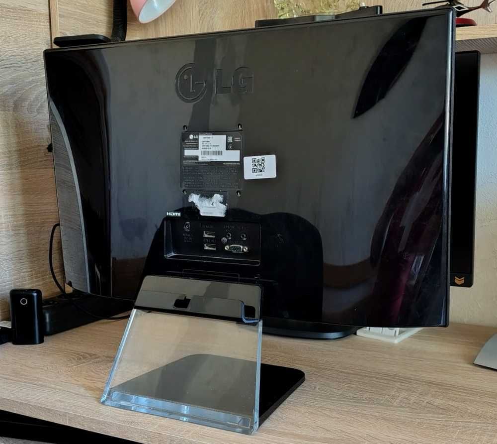 Монитор LG 23MP75HM-P (битая матрица)