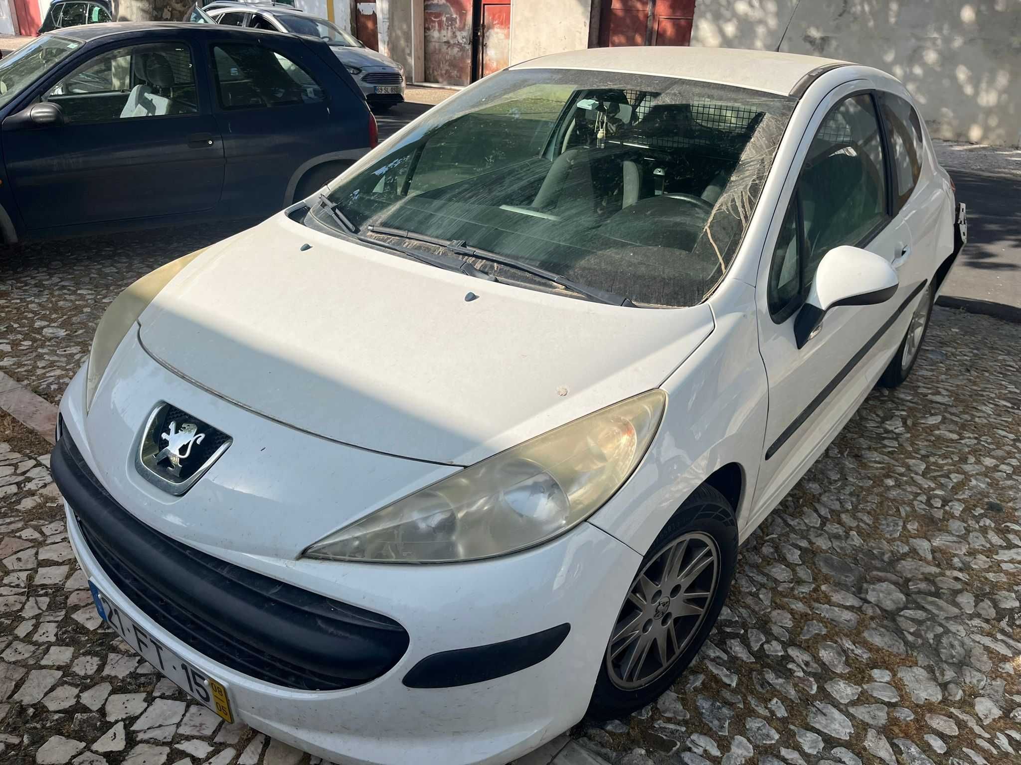 Peugeot 207 Acidentado
