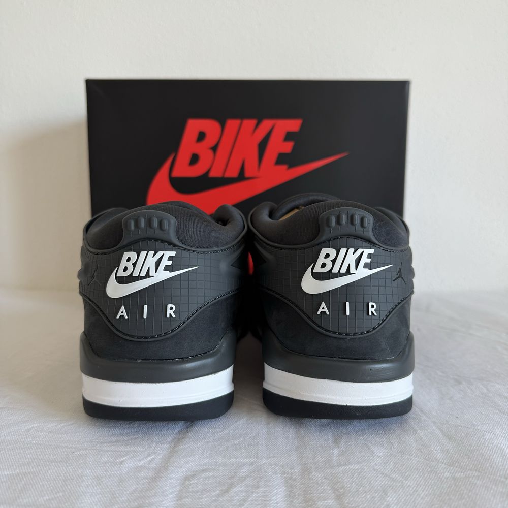 Air Jordan 4 RM x Nigel Sylvester "Driveway Grey" - Tamanhos 42 / 43