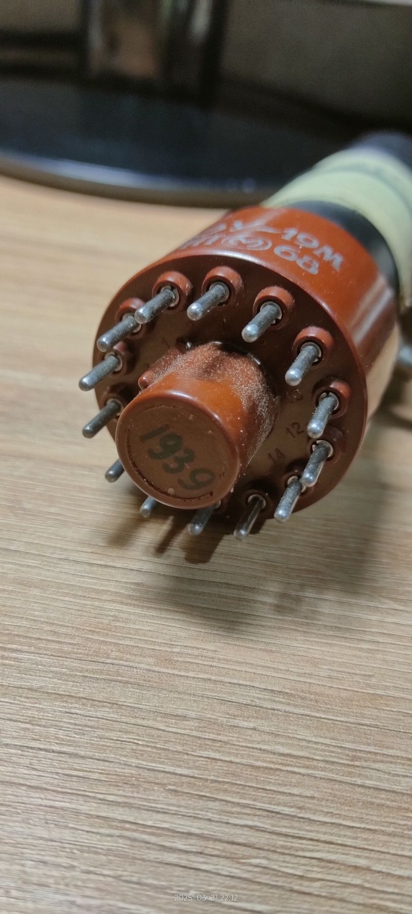 ФЭУ-19М фотоэлектронный умножитель