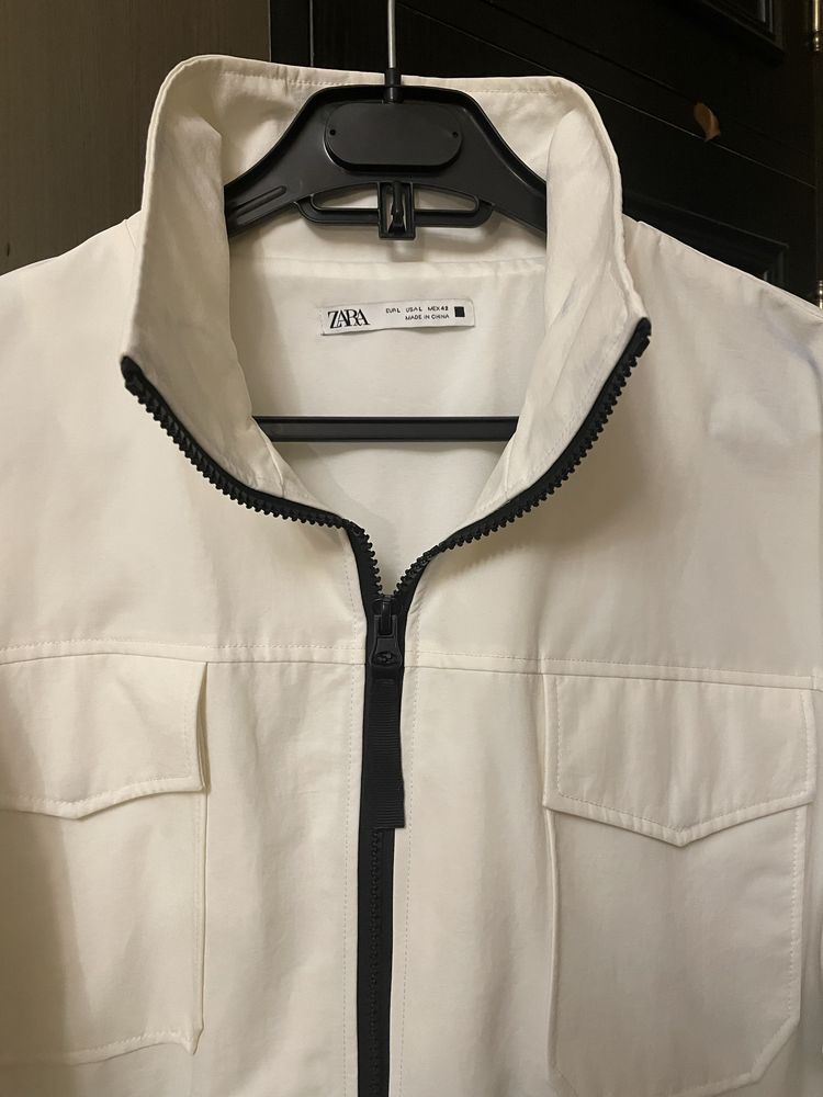 Куртка Zara весняна