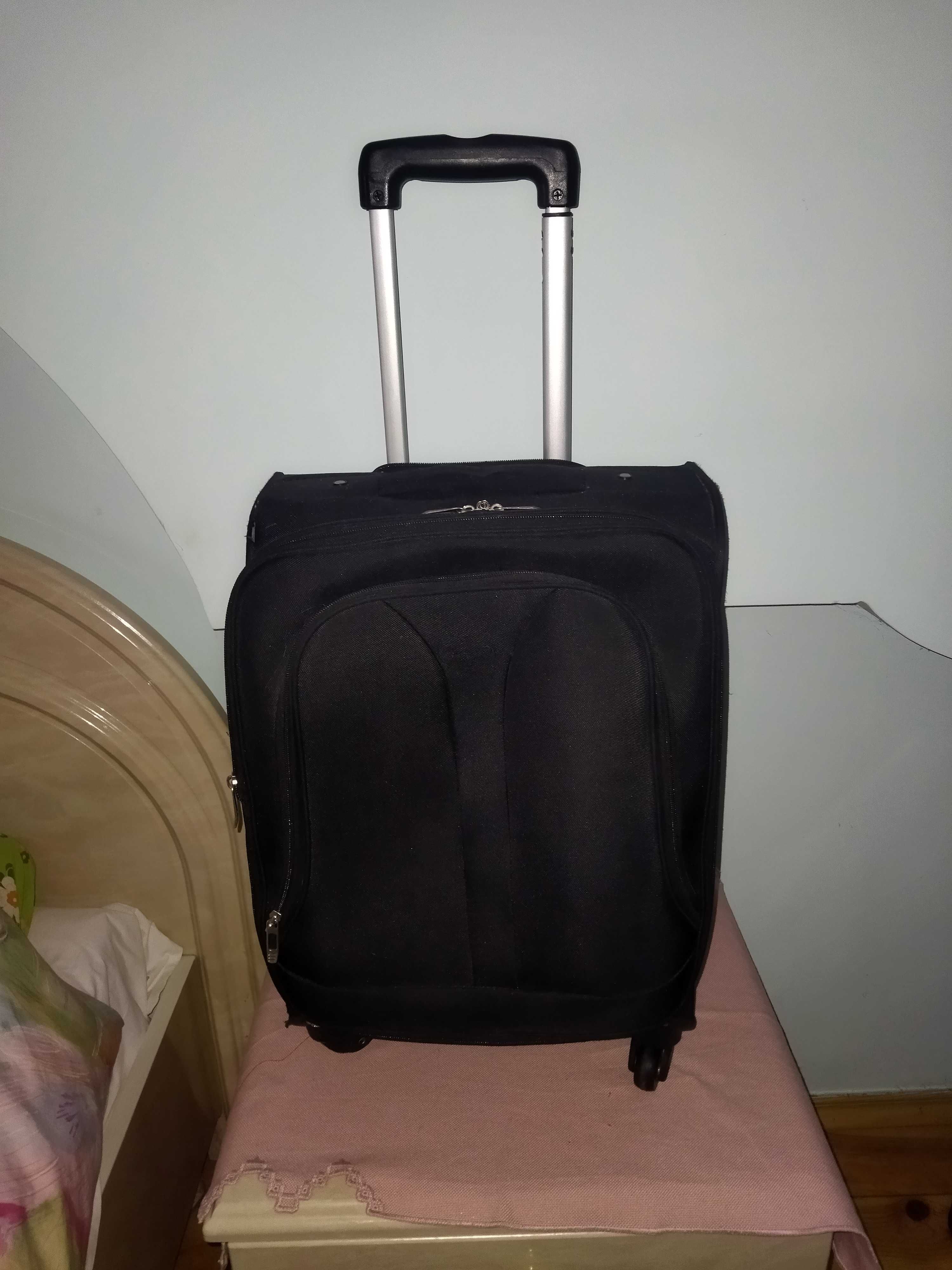 Валіза сумка на колесах first class ручна кладь