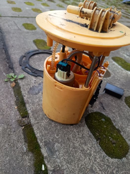 Pompka paliwa kosz mocowanie Jeep grand Cherokee WK2 10-15r ory 3.0crd