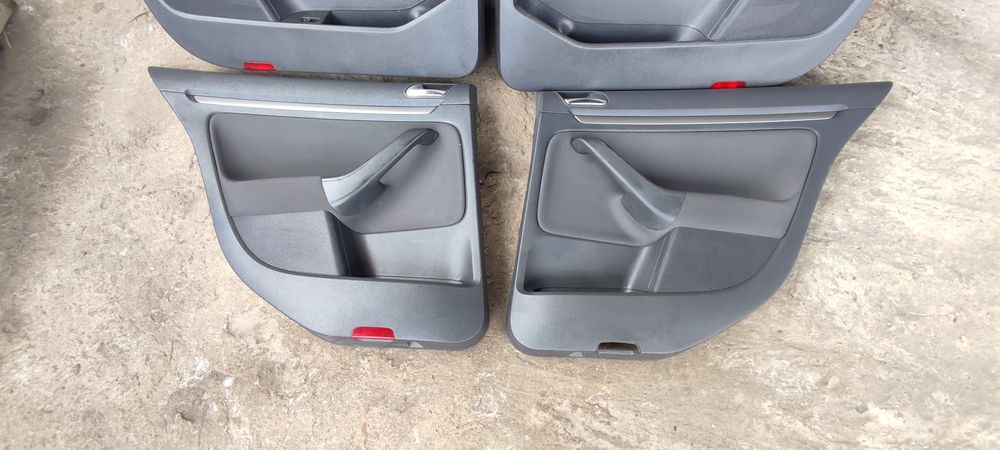 Карти салону Гольф 5 хетчбек обшивка обивка дверей Golf 5 хечбек ручка