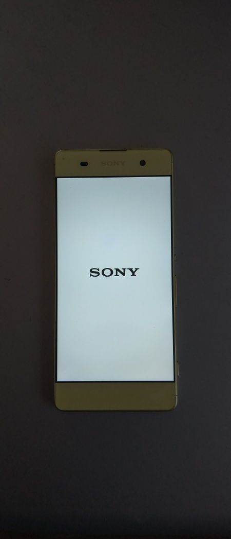 Продам Sony Xperia 3112