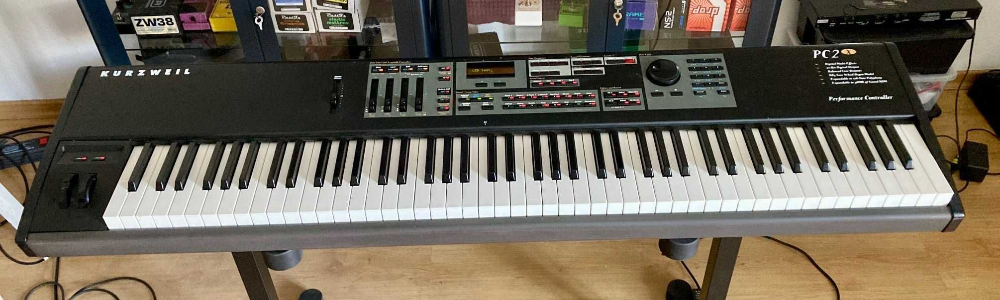 Piano Kurzweil PC2X com Orchestral Rom