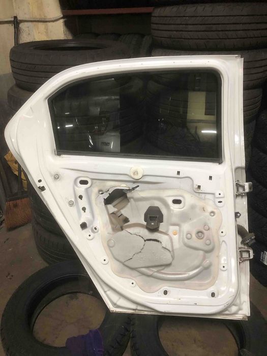 Дверь задняя левая Пежо Peugeot 301 2013-2024