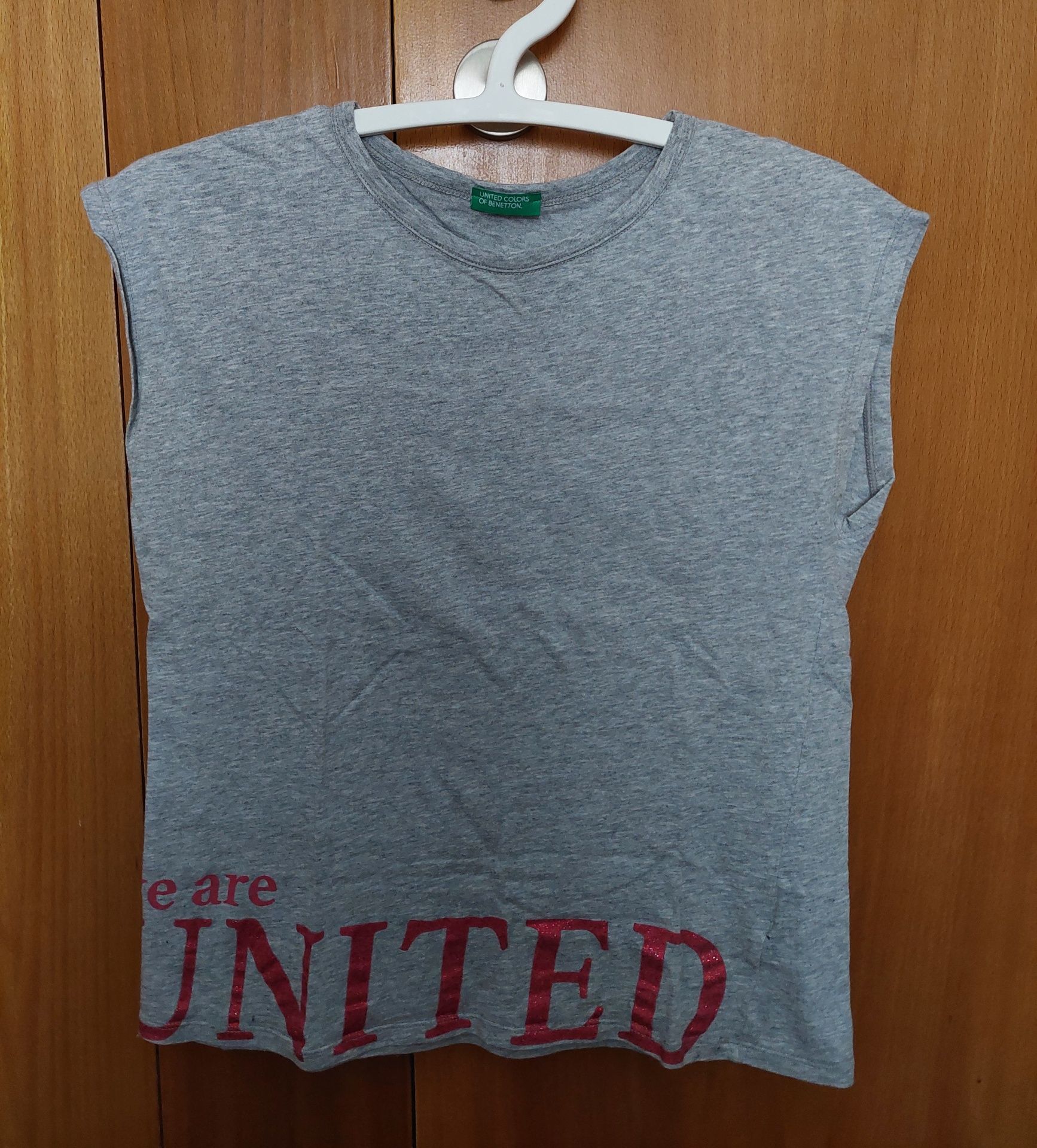 Camisola T-shirt cinzenta da Benetton 11-12 anos