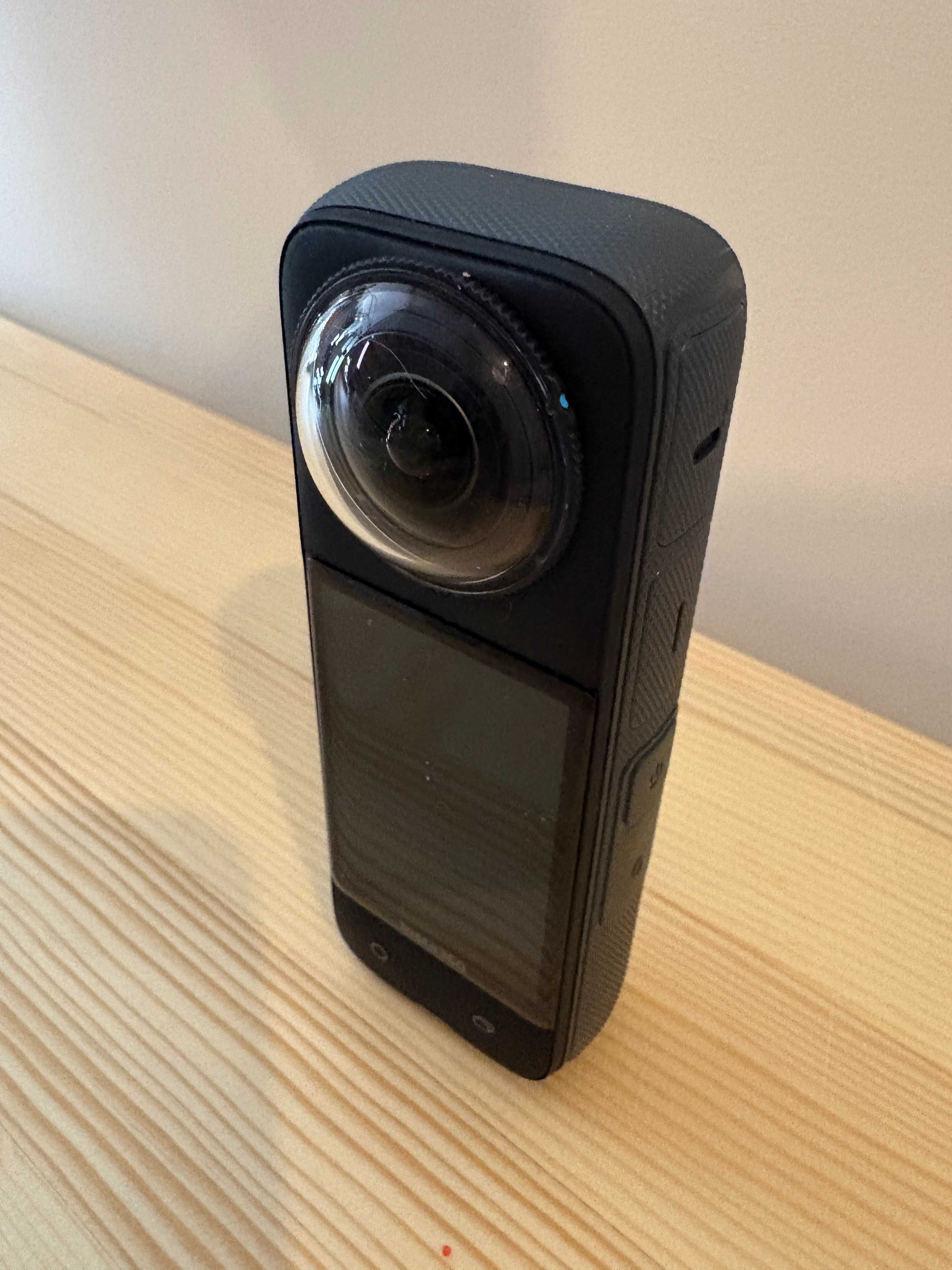 Câmara 360º Insta360 X4 + Extras | ESTADO IMACULADO | NA GARANTIA