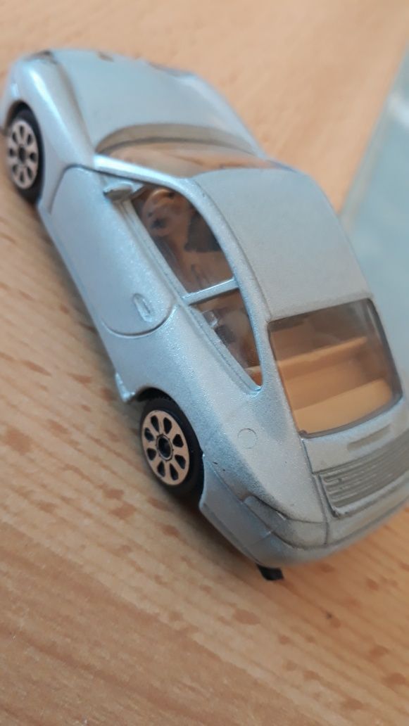 Porsche Carrera 911 metal 1:43