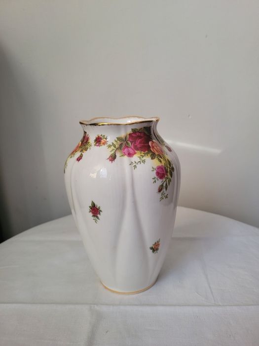 Flakon porcelana Royal Albert róże