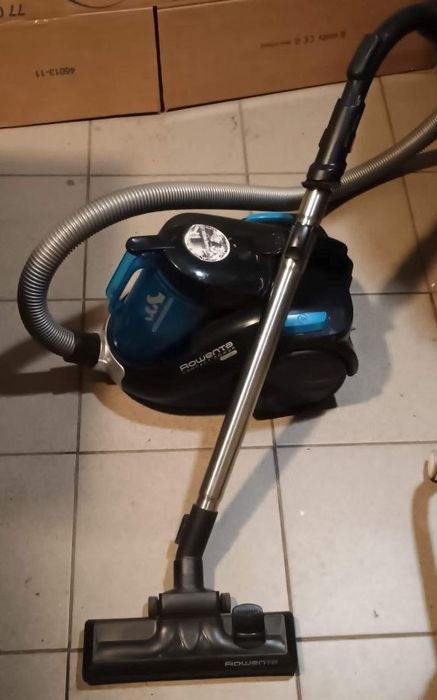 Пылесос с контейнером для уборки Rowenta RO3731EA