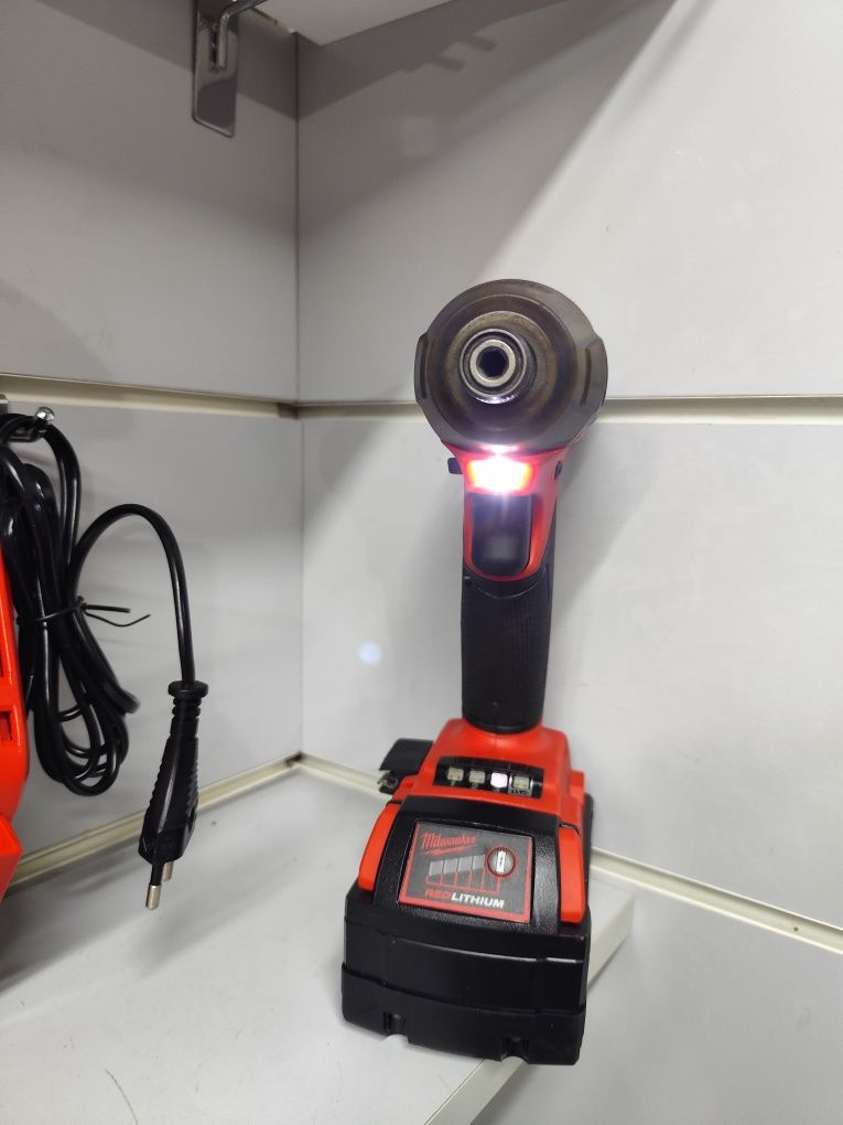 Milwaukee M18 FQID акумуляторний безщітковий імпакт Мілвоке