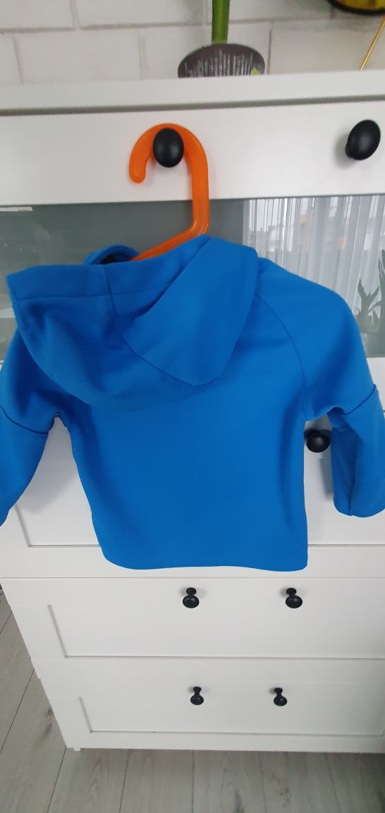 Kurtka  wiosenna  softshell decathlon niebieska 2 lata