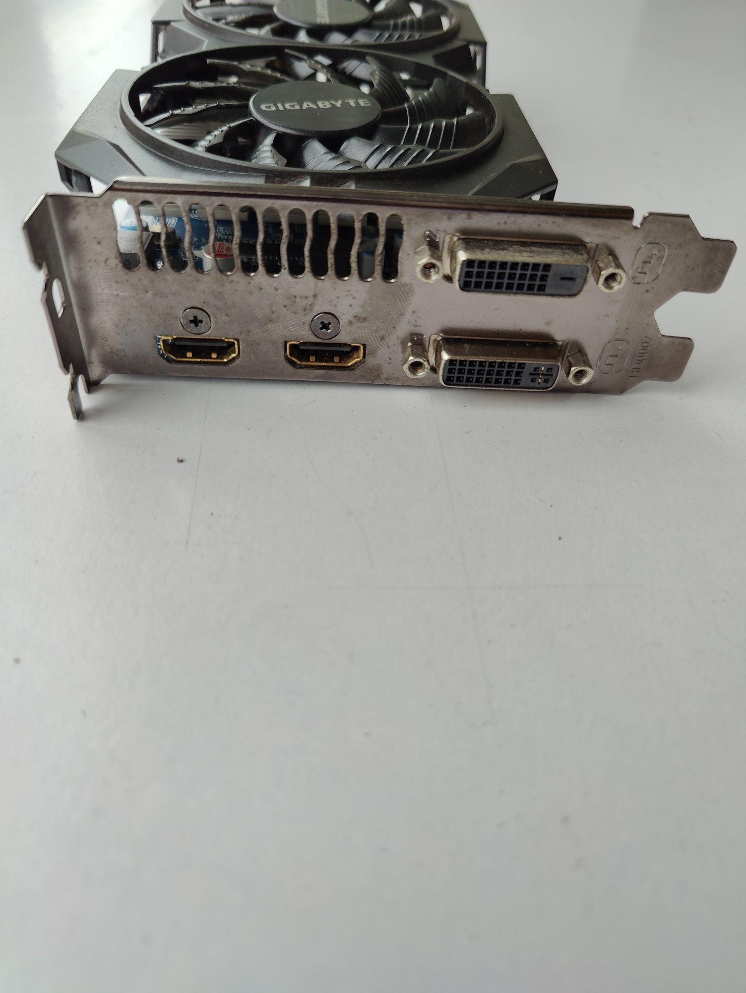 Відеокарта Gigabyte GTX 750 Ti 4gb 1059 МГц GDDR5 HDMI, DVI