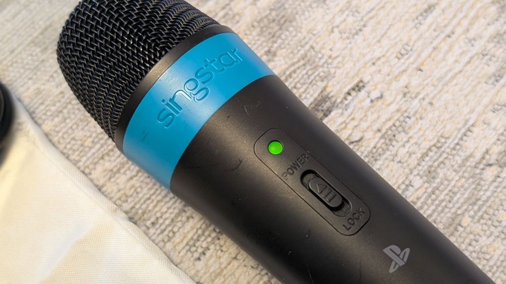 Sprzedam dwa mikrofony Singstar do PlayStation PS3 z adapterem i kable