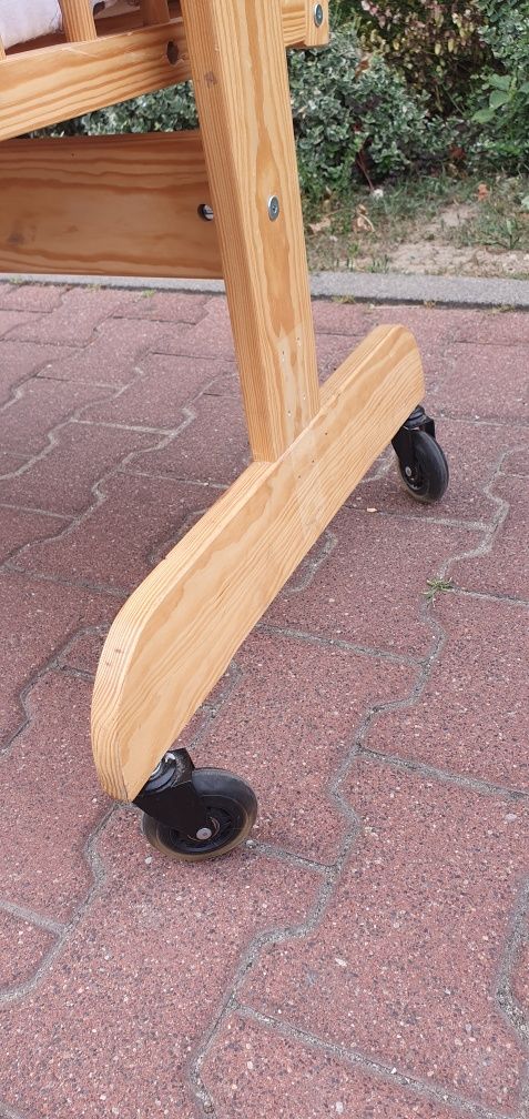 Kosz Mojżesza z kolyską ,regulowany, kólka kauczukowe
