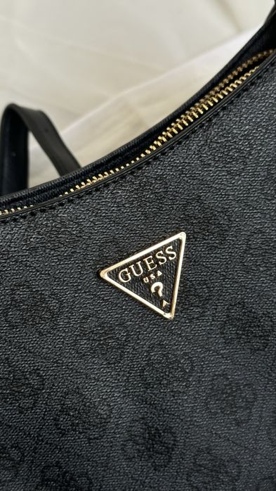 Сумка Guess в комплекті з пильником