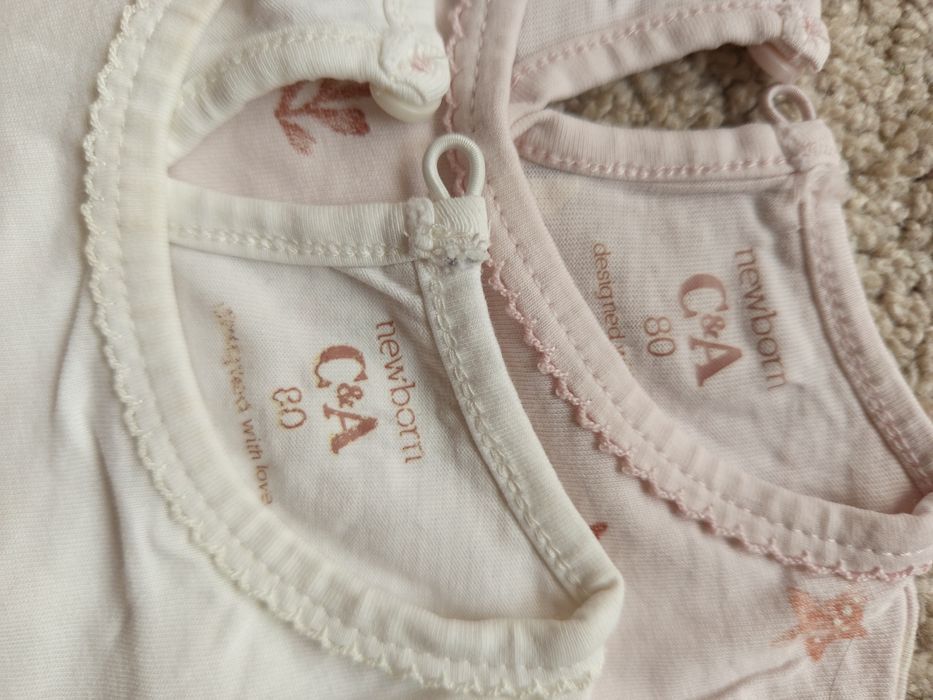 Conjunto de t-shirts e calções da C&A