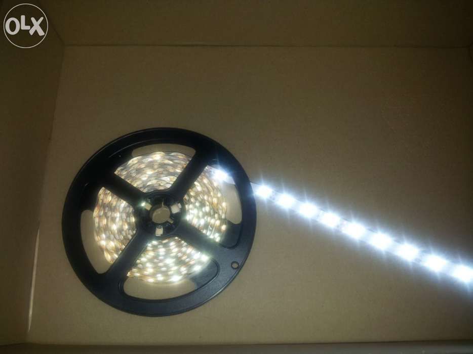 Fita 300 leds com 5 metros, flexível