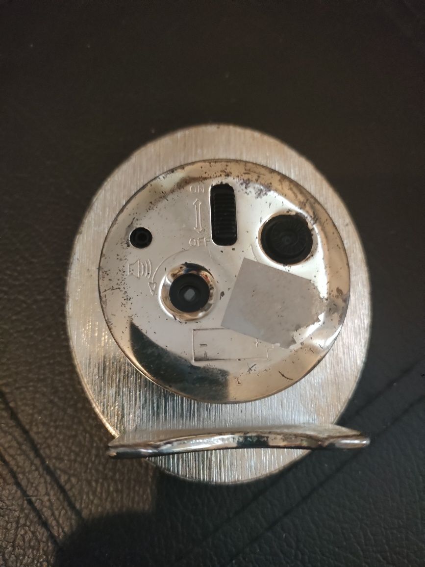 Zegarek vintage budzik.