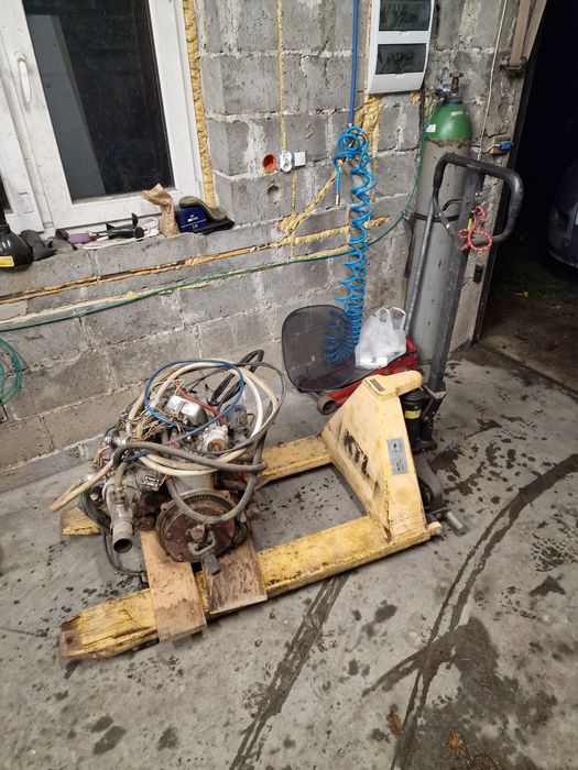 Wozek paletowy nozycowy paleciak