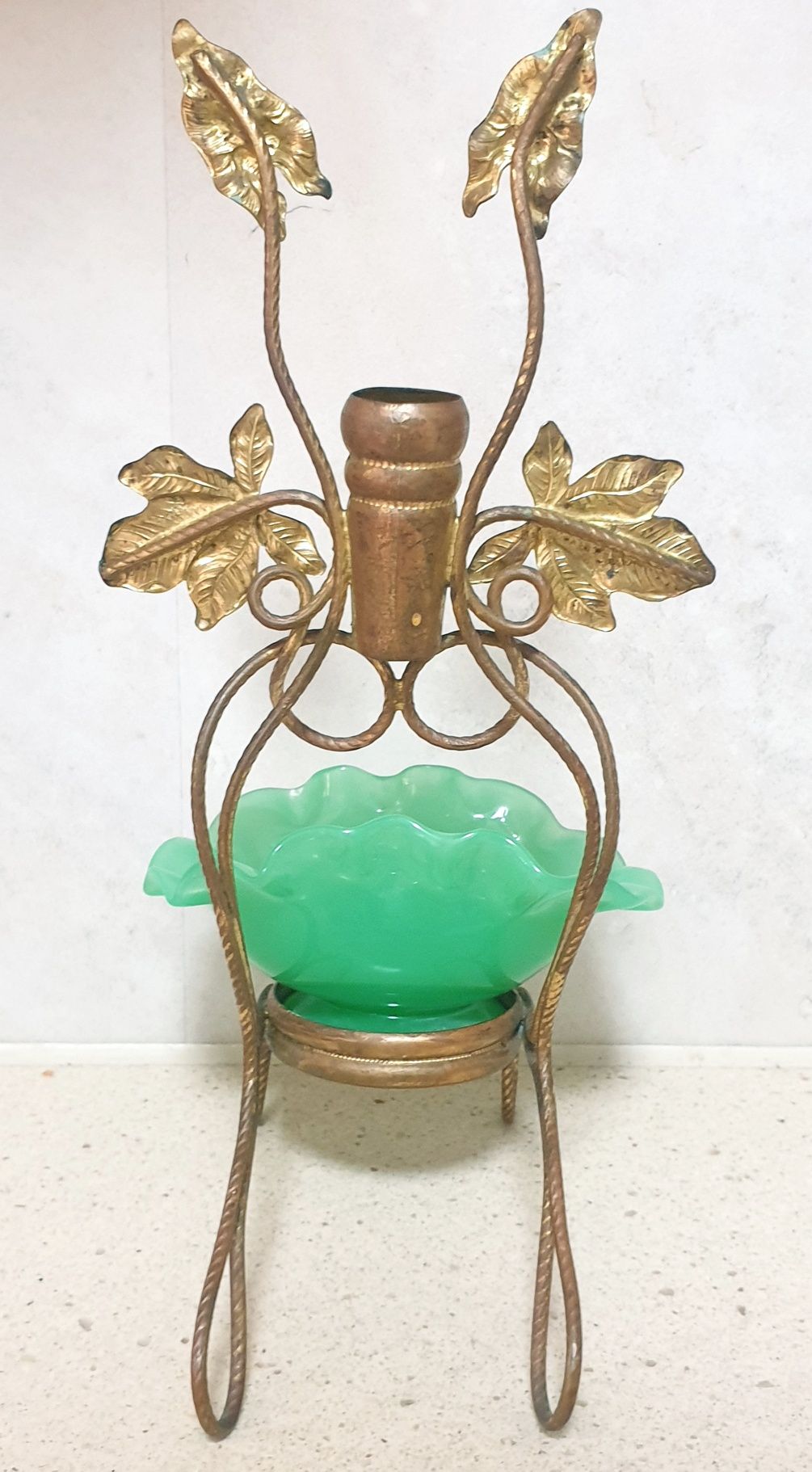 Antigo suporte com aneleira em metal dourado - Sec XIX